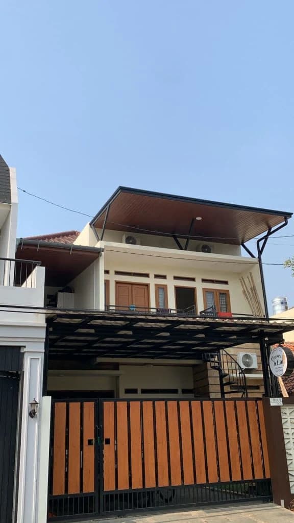 Pemasangan Kanopi Alderon dan Partisi PVC Rumah Ibu Lita, Serang Banten